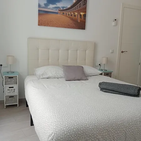 La Caleta De Wifi Apartment *